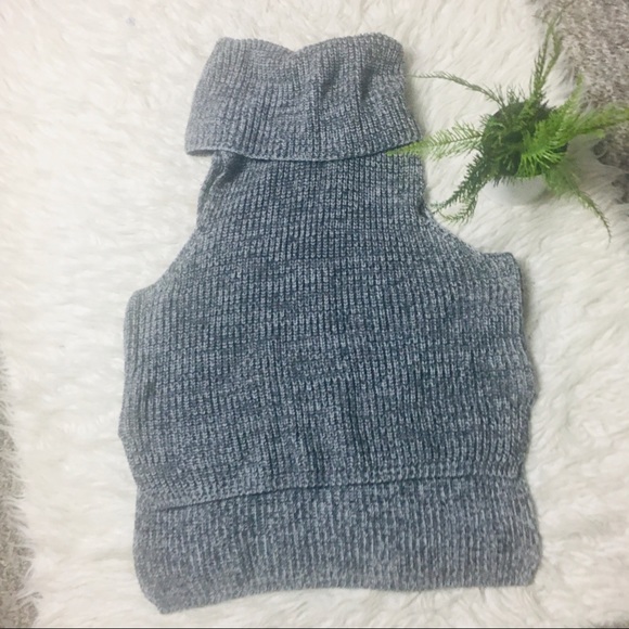 Charlotte Russe Sleeveless High Low  Turtleneck Knit Sweater Gray Size Small - Picture 3 of 14